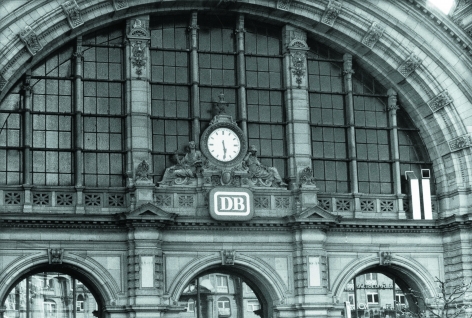 Viekantrohre (Square Stubes), Series D, at Central Station, Frankfurt am Main